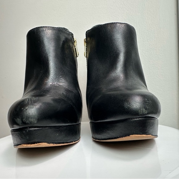 Michael Kors stiletto black snake skin heels - Picture 2 of 5